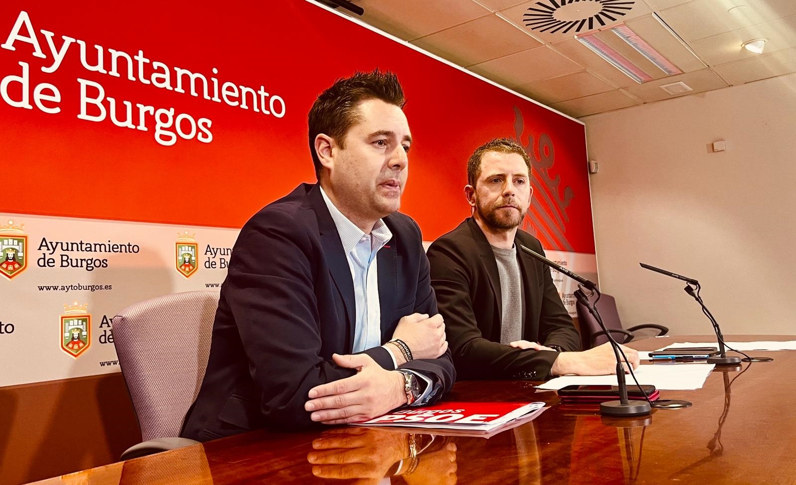 El PSOE propone que, al menos, cada distrito cuente con un parque infantil cubierto